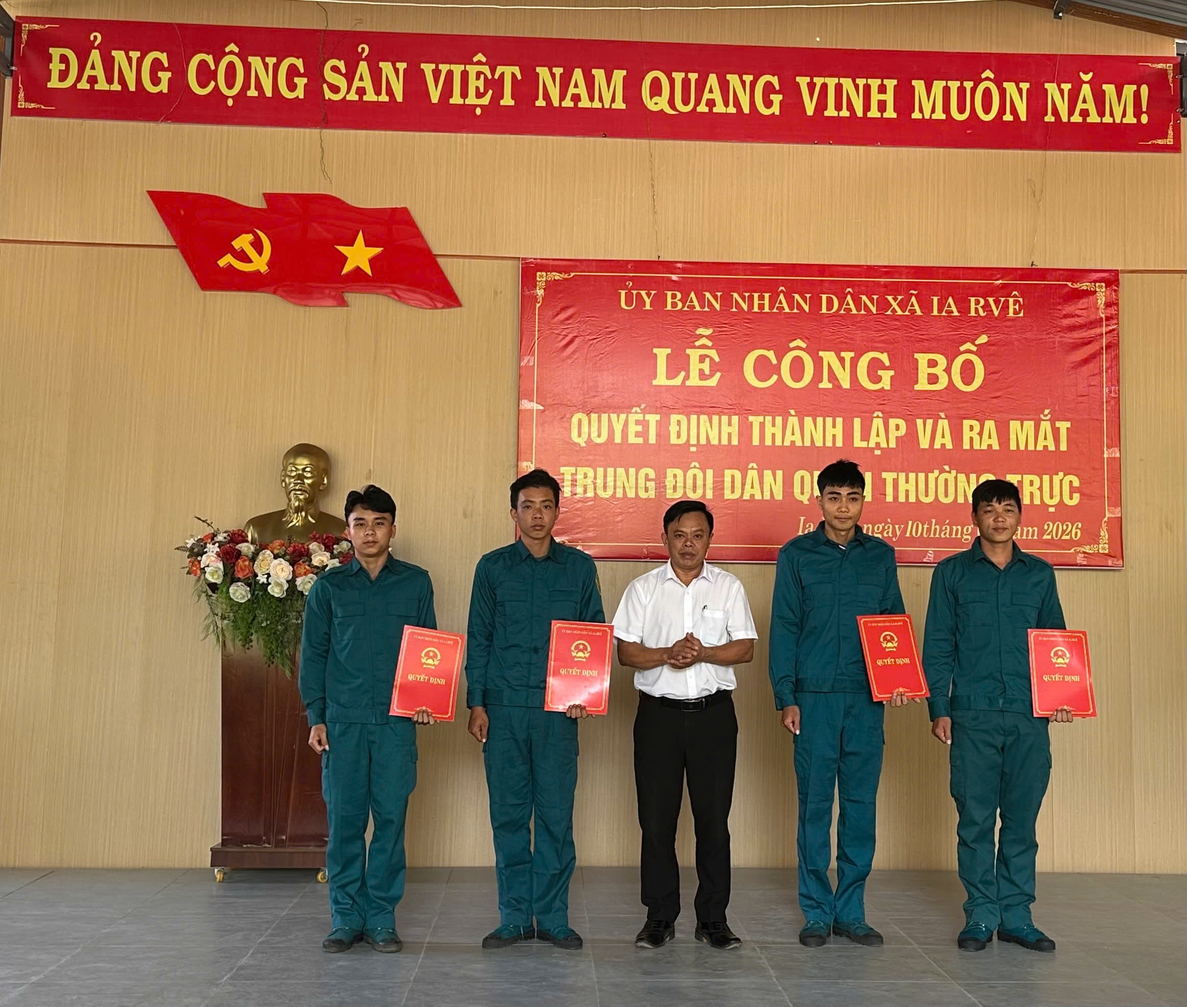 TIẾN TRAO QD